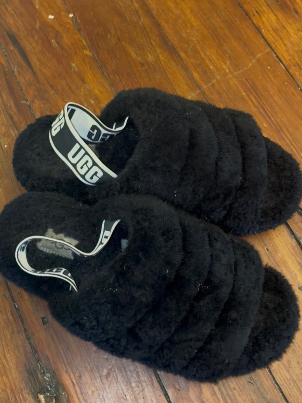 Ugg Fluff Slides